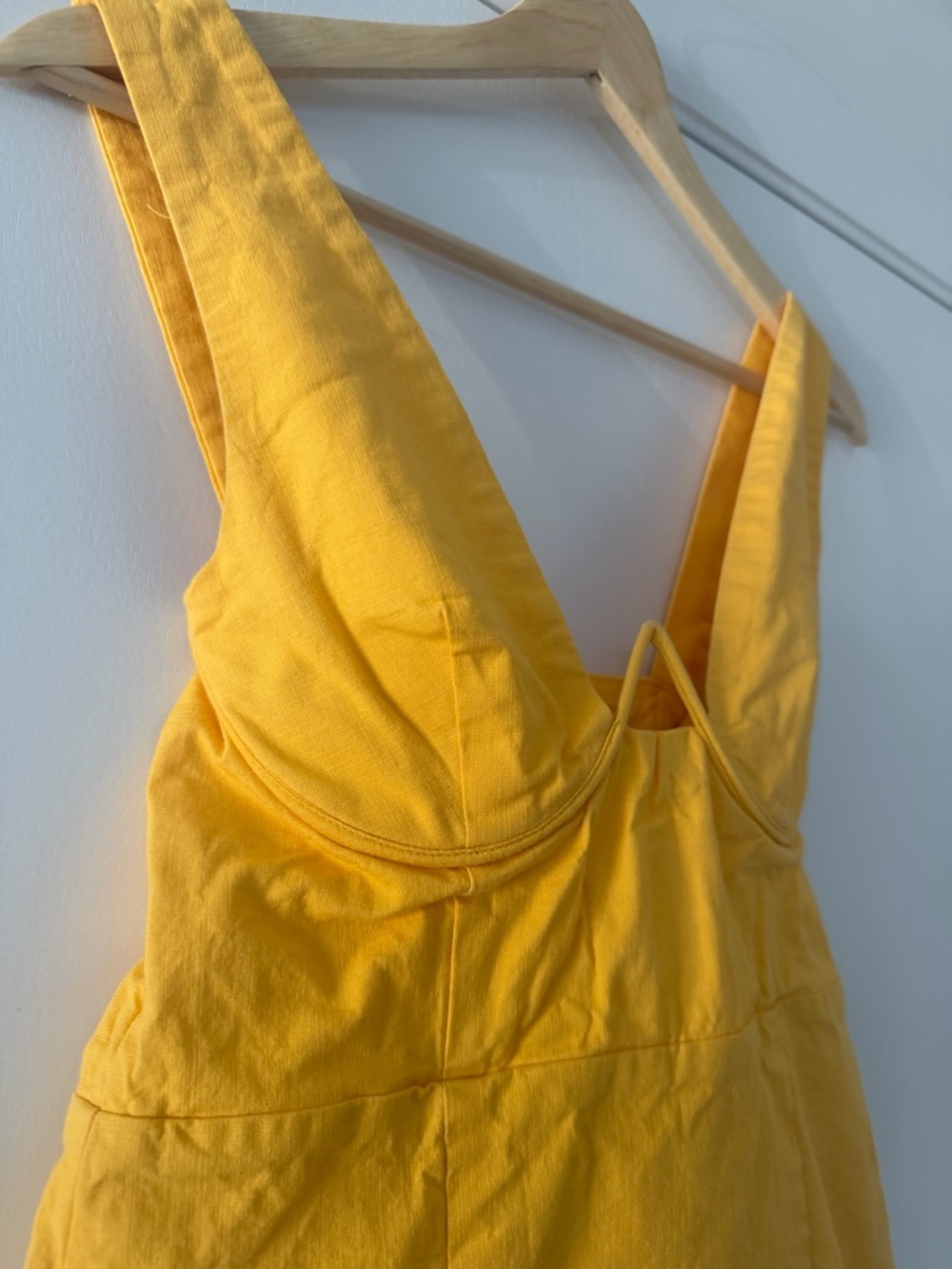 Runaway • Roxy Mini Yellow Dress - Picture 4 of 8
